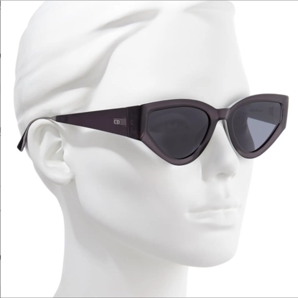 Pre-Order! Excluded Dior Sunglasses, New 340 - Picture 4 of 4